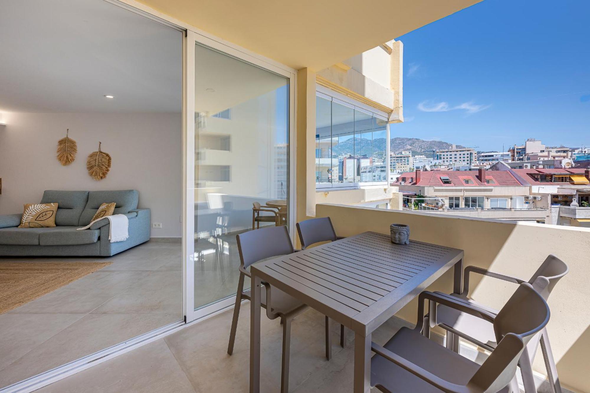 Center Bechfront 4 Persons Apartamento Marbella